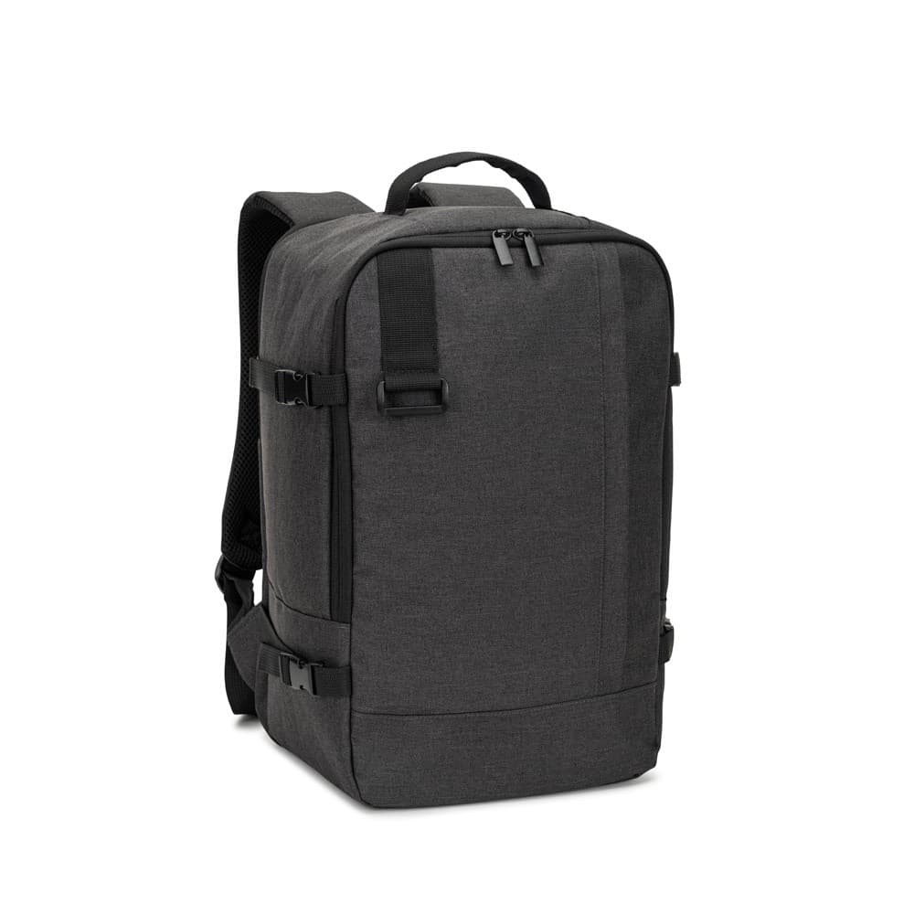 CIES. Rucsac dezvoltat pentru a îndeplini dimensiunile cerute de companiile aeriene din poliester reciclat 600D de înaltă densitate