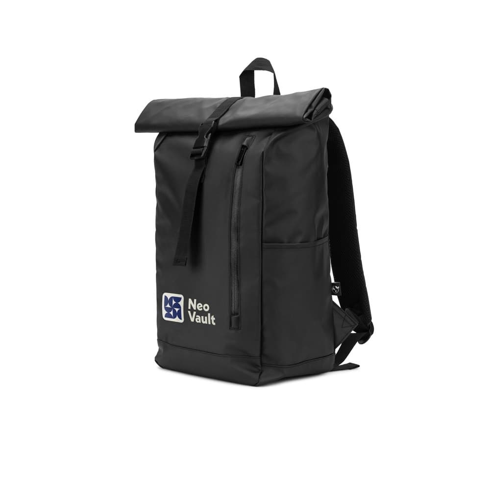 OSASCO BPACK. Rucsac Roll Top cu un design cu sistem de fermoare care permite rularea vârfului pentru a se potrivi cu volumul rucsacului, fabricat din poliester reciclat 600D
