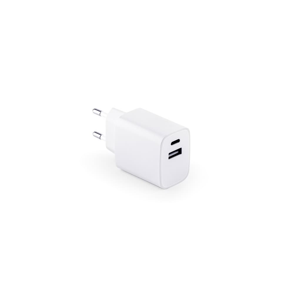 WEGENER. Adaptor de alimentare cu port USB-A 18W și USB-C 20W în ABS 100% reciclat (100% rABS)