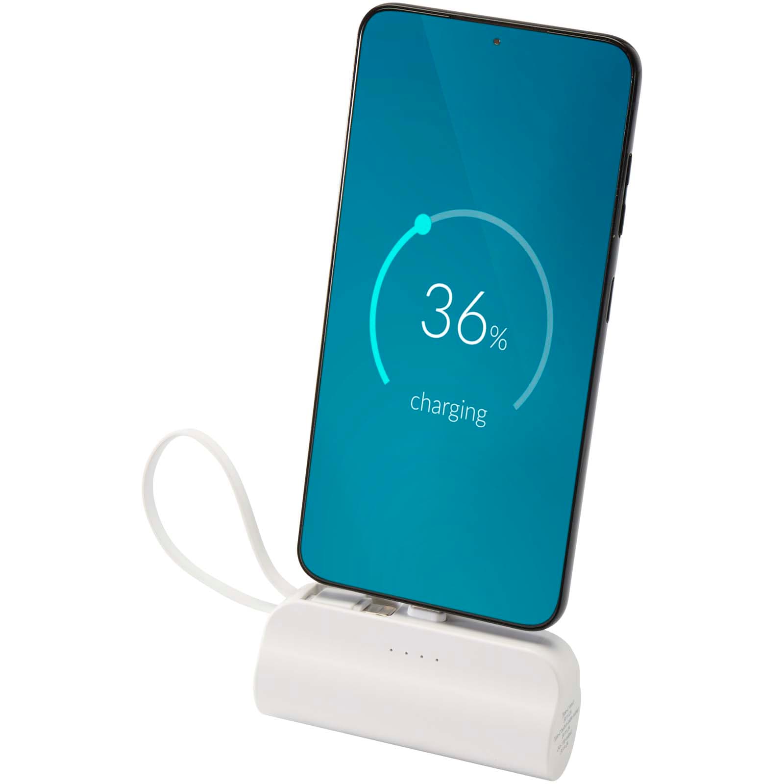 Baterie externă Type-C Alnair 5000 mAh 10W din plastic reciclat cu suport rabatabil încorporat și cablu 2-în-1